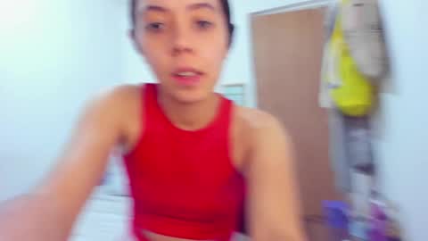 annie_rosse1017 online show from October 22, 2:15 am