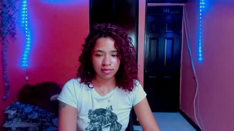 Annie online show from February 7, 1:04 am