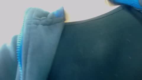 Snapshot of anniee_x chatting on March 1, 11:39 am Anniee online show from March 1, 11:39 am