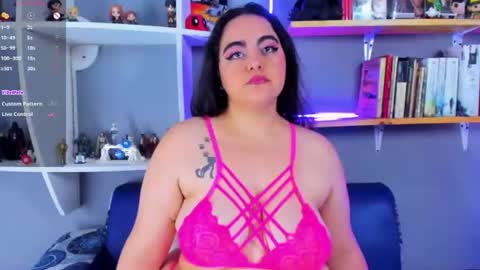 Annie Sweet Cherry online show from June 26, 1:38 pm