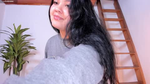 Annie  online show from December 28, 12:15 am