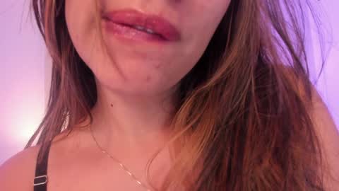 Annie Banannie p online show from December 29, 5:10 am