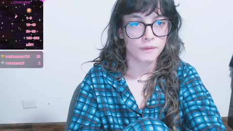 Snapshot of annittaprincess chatting on February 5, 1:04 am Gaby 3 online show from February 5, 1:04 am