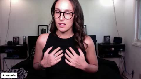 Ann online show from November 17, 4:42 pm