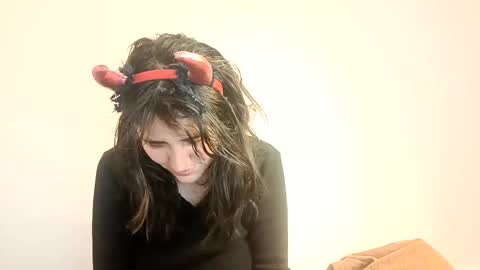 annrousse online show from October 10, 3:01 am