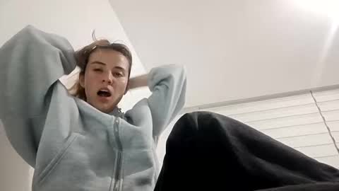 annrousse online show from September 17, 2:26 am