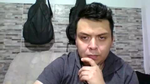 lion kennedy independent model moderator online show from April 17, 8:28 am