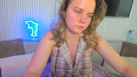 anny_love_you online show from October 13, 1:02 pm