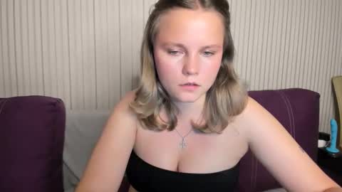 anny_love_you online show from September 23, 7:53 pm