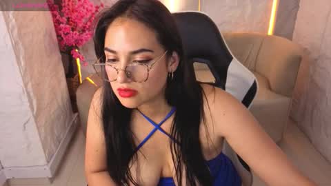 Live 1500am 2100pm COLOMBIAN HOUR online show from November 29, 9:44 pm