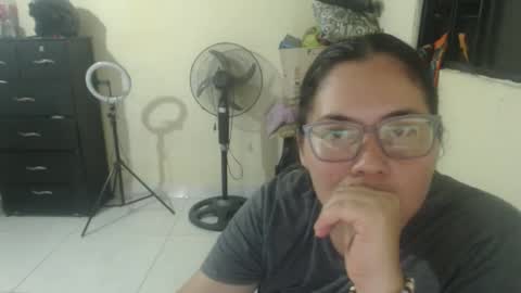 annylatimida online show from May 2, 2:17 am