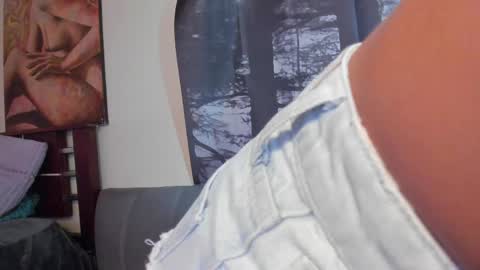 Annyluna online show from April 18, 9:26 pm