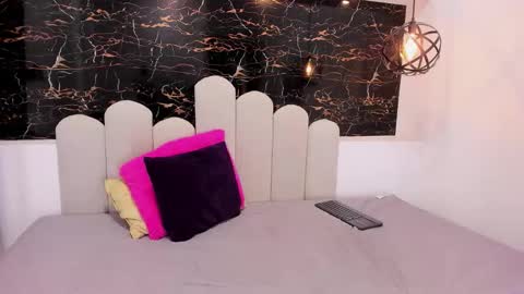 Anny online show from October 9, 8:58 pm