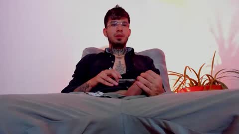 Anthony and Nick online show from November 7, 3:36 pm