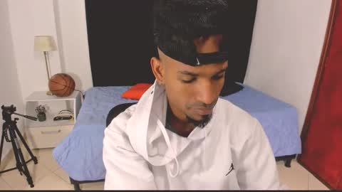       online show from October 11, 12:37 am