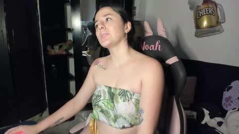 antonella  online show from February 9, 9:28 pm