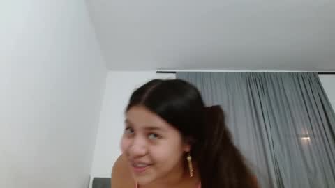 antonellacute6918 online show from September 19, 2:16 am