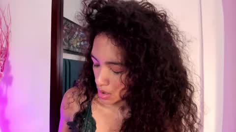 AntonellaHall  online show from March 24, 7:20 pm