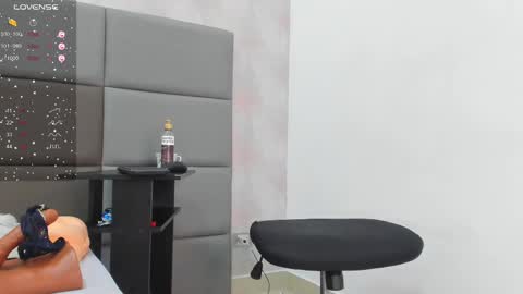 antonia_duval online show from February 26, 2:49 pm