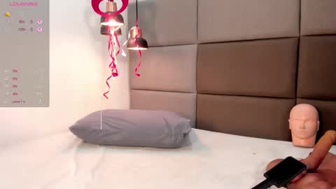 antonia_duval online show from September 13, 1:46 pm