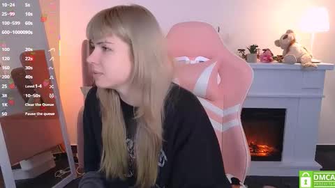 antonia_ferrero online show from October 8, 6:19 am