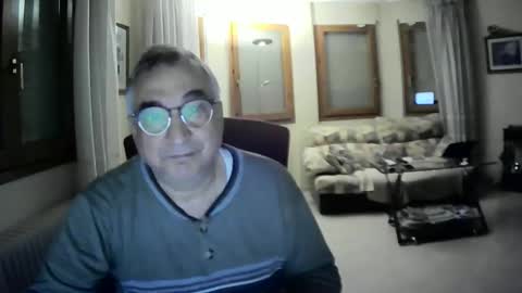 Snapshot of antonio2605 chatting on January 16, 1:16 am Antonio online show from January 16, 1:16 am