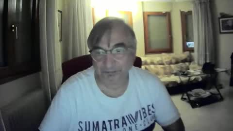Snapshot of antonio2605 chatting on December 8, 2:46 am Antonio online show from December 8, 2:46 am