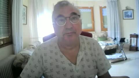 Snapshot of antonio2605 chatting on September 12, 8:49 am Antonio online show from September 12, 8:49 am