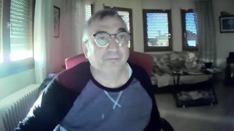 Snapshot of antonio2605 chatting on February 8, 7:48 am Antonio online show from February 8, 7:48 am