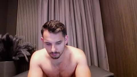 HI My name is Antonio online show from October 31, 8:09 pm