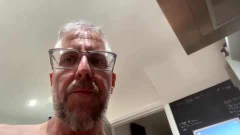 antonymartin683 online show from November 8, 3:31 am