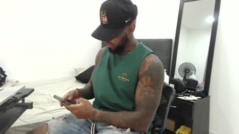 antwanblack11 online show from September 13, 3:03 pm