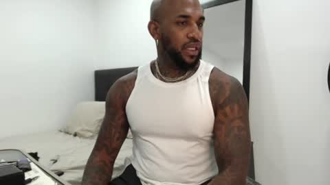 antwanblack11 online show from February 20, 3:52 pm