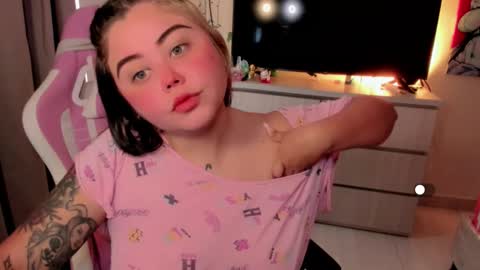   Independent model  online show from January 13, 6:05 pm