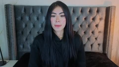 anya_belth online show from April 17, 9:50 pm