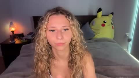 Anya online show from July 1, 3:53 pm