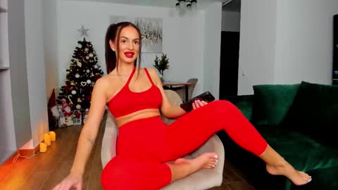 anyabrunette online show from December 17, 2:35 pm