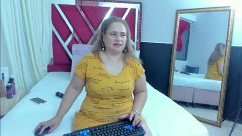 Anyela  online show from January 15, 3:33 am