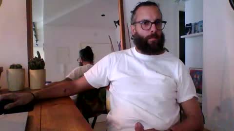 apc_3 online show from November 19, 12:04 pm