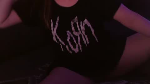 Shy Happy Pair online show from September 25, 8:10 am