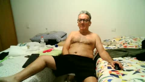 furry bear online show from December 28, 9:08 pm