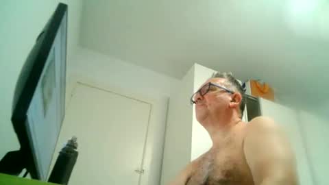 furry bear online show from September 24, 8:48 pm