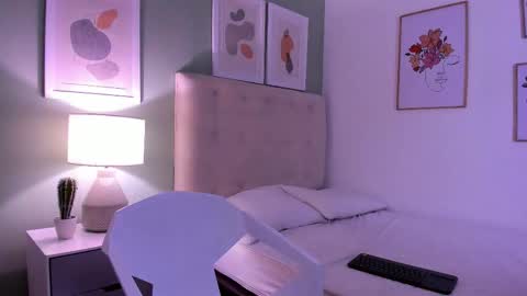 Apolo twink online show from December 5, 11:23 pm