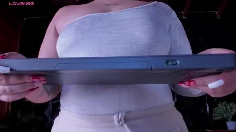 apprilfoxx online show from December 21, 4:02 pm