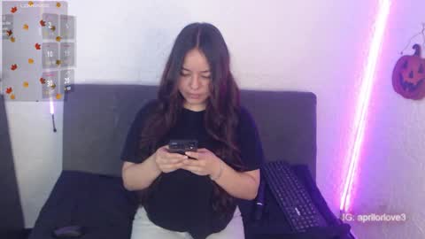 Abril Freelance Model online show from October 17, 4:27 am