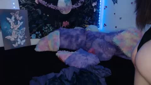 april_l6 online show from October 22, 12:25 am