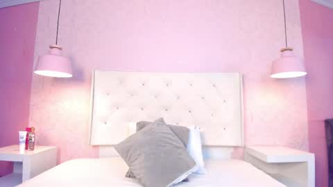 april online show from April 20, 12:30 pm