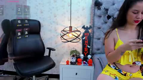 April online show from October 10, 10:58 pm