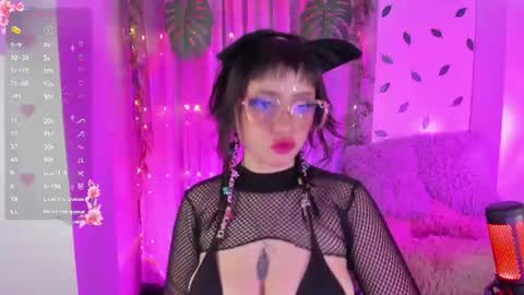 Zam independent model online show from July 7, 1:40 am