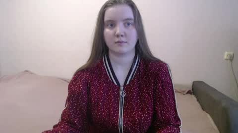 Josefin online show from April 2, 8:43 am